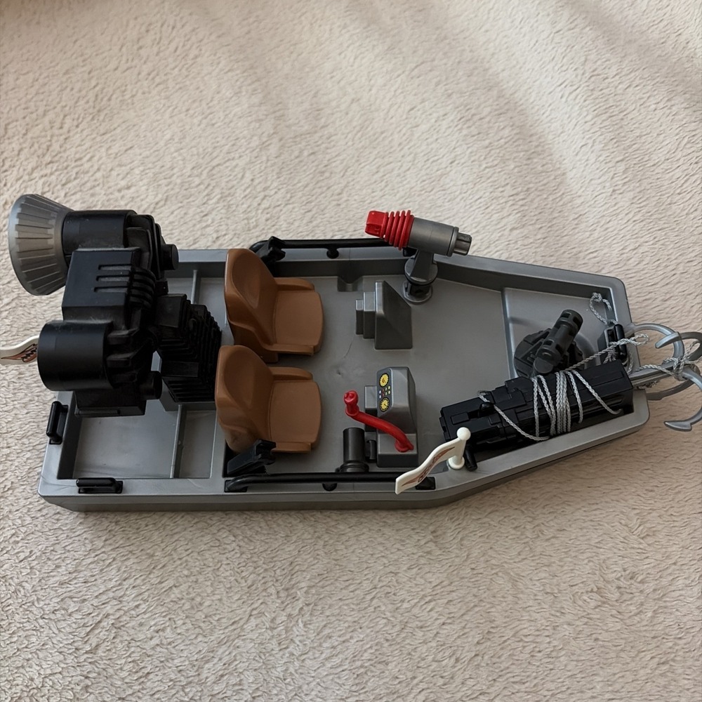 PLAYMOBIL 4845 Treasure Hunters Speedboat  Incomplete